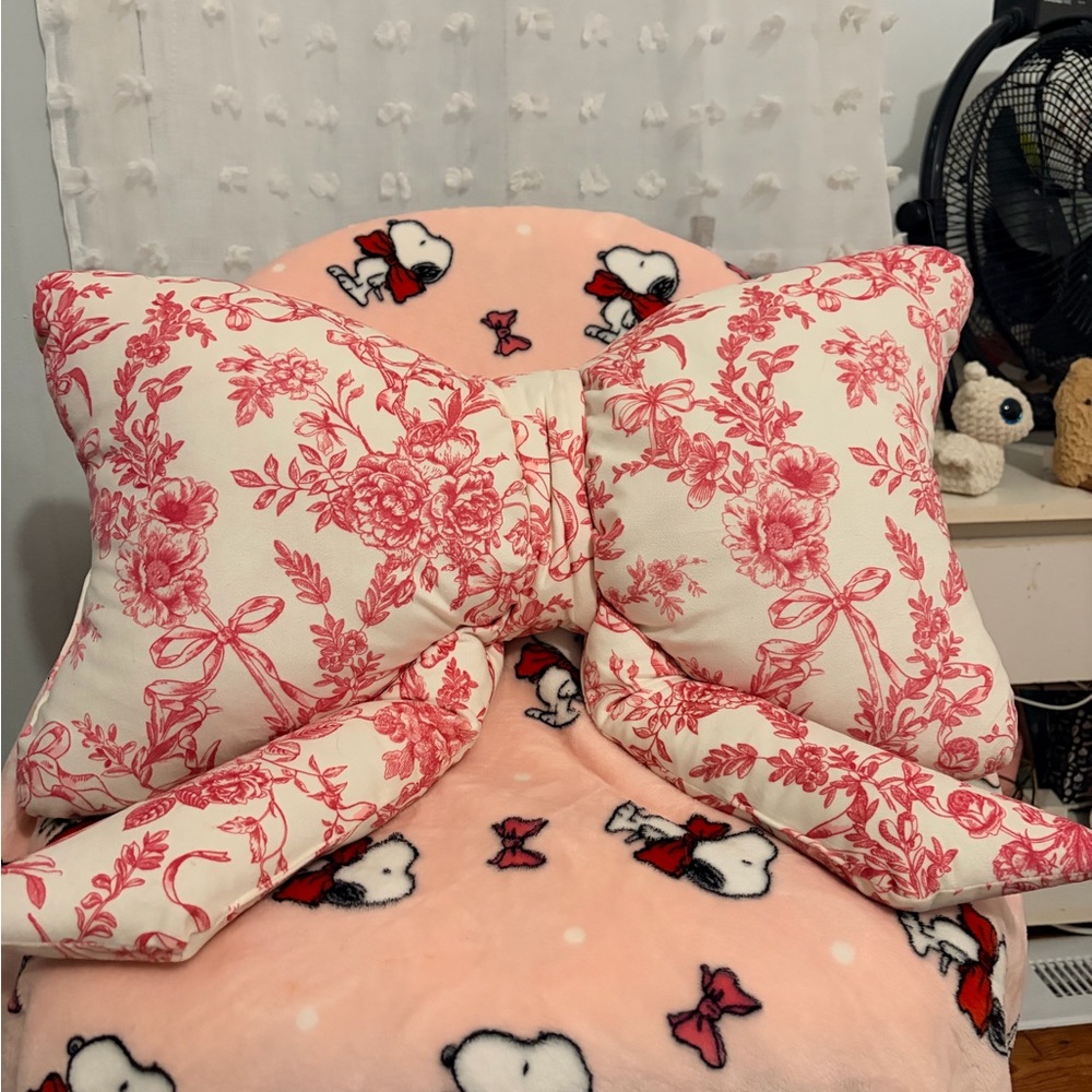 Floral Pink Bow Pillow
